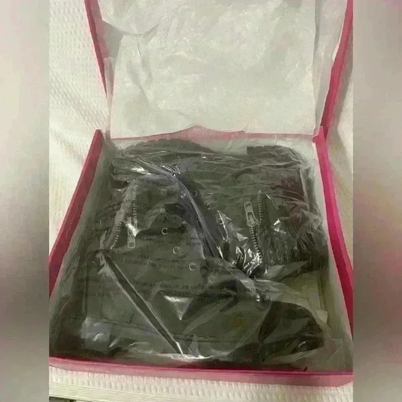 Shoedazzle Size 10 Black Boots - Picture 4 of 4